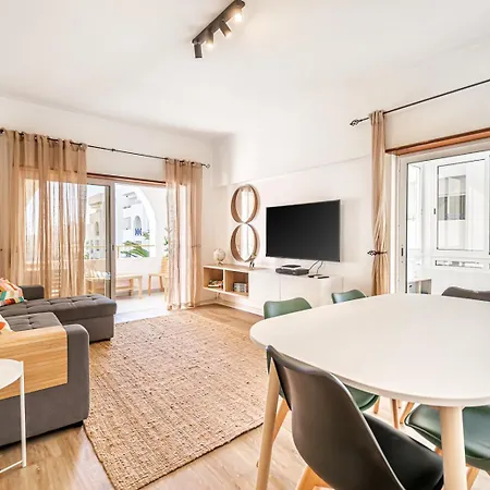 Beguest Blue Atlantic View * 拉戈阿